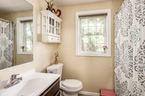 15 North Intervale Street Nashua NH 03064