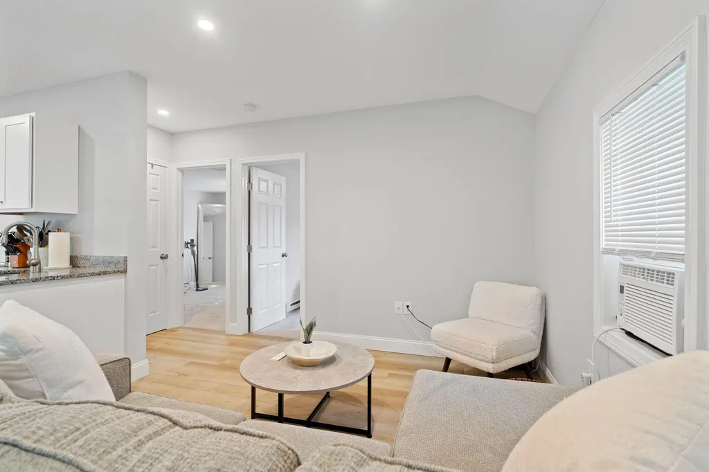 8 Drew Street Concord NH 03301