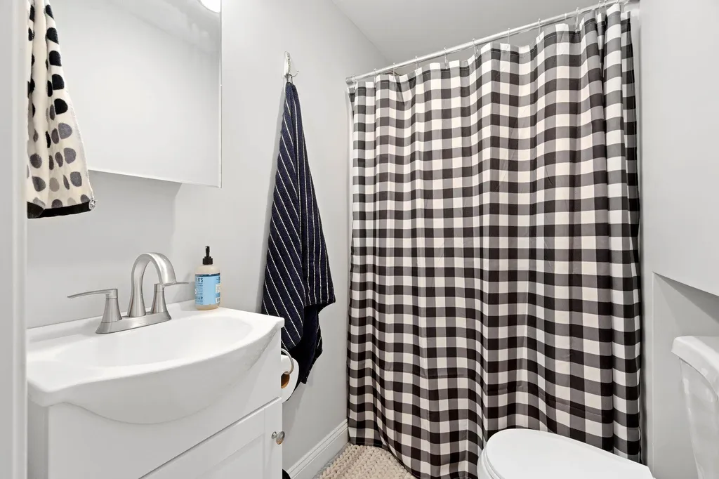 8 Drew Street Concord NH 03301