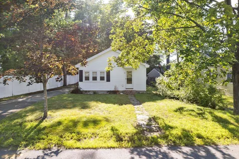 8 Drew Street Concord NH 03301