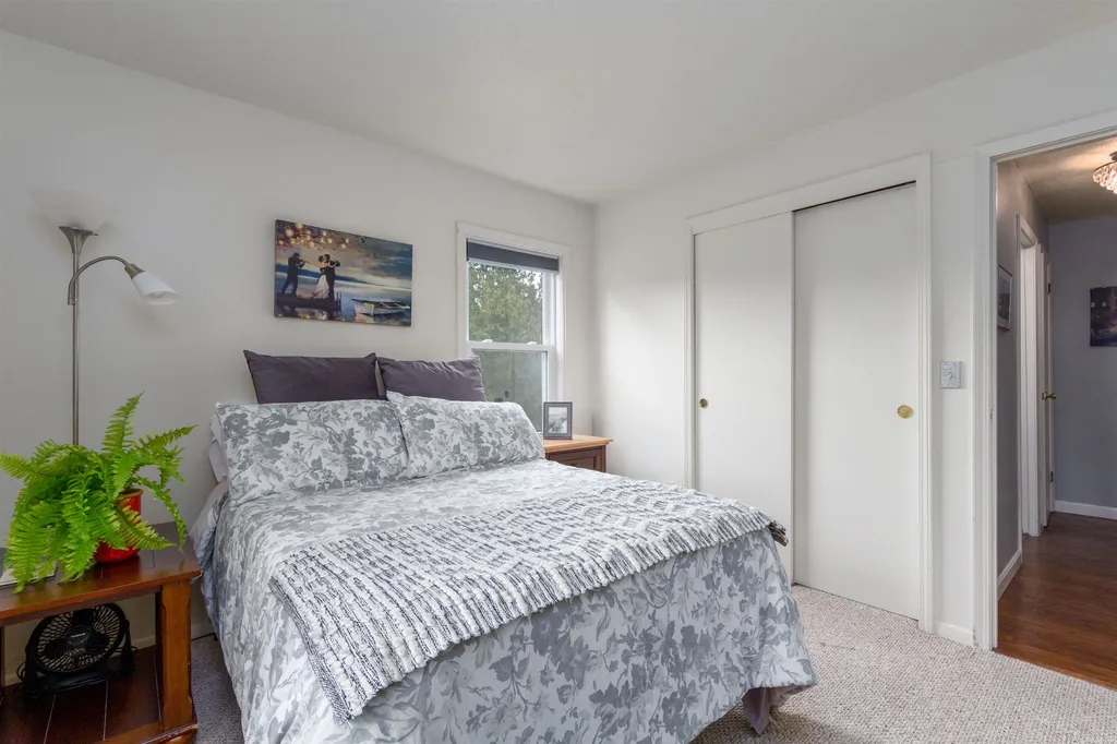 22 Saybrook Road Essex Junction VT 05452