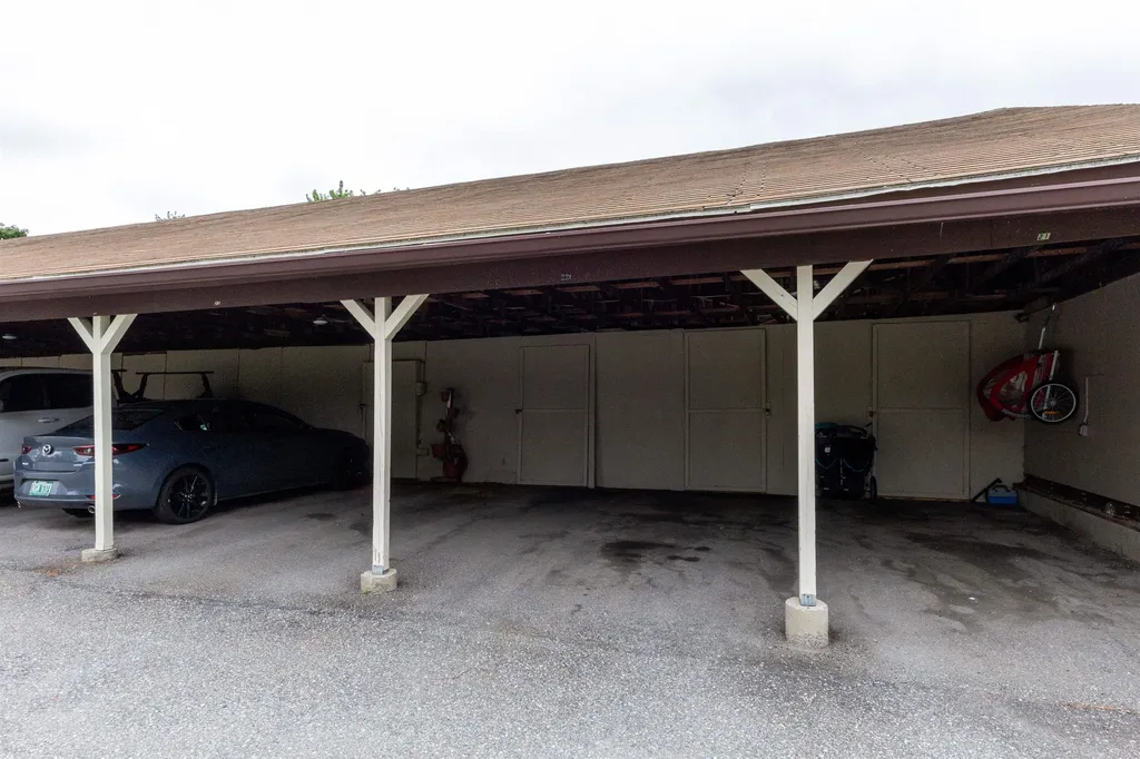 22 Saybrook Road Essex Junction VT 05452