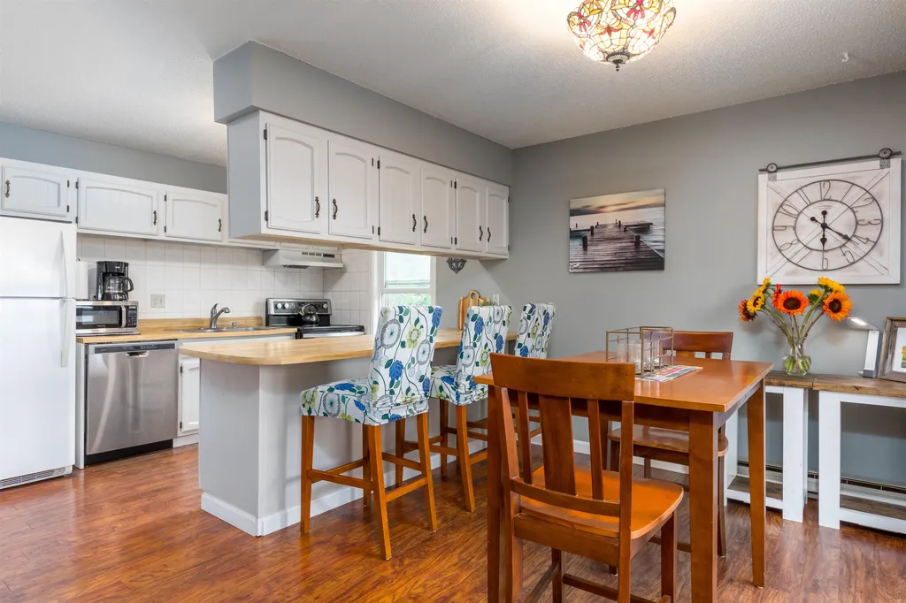 22 Saybrook Road Essex Junction VT 05452