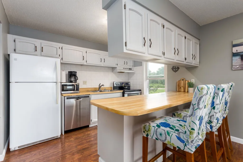 22 Saybrook Road Essex Junction VT 05452