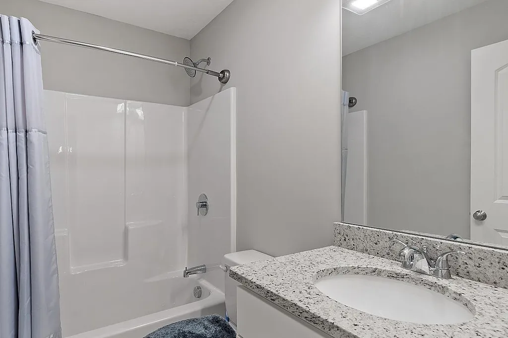 18 Chianti Drive Salem NH 03079