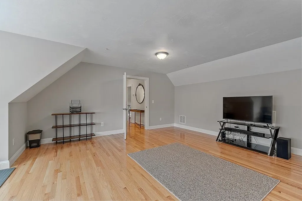 18 Chianti Drive Salem NH 03079