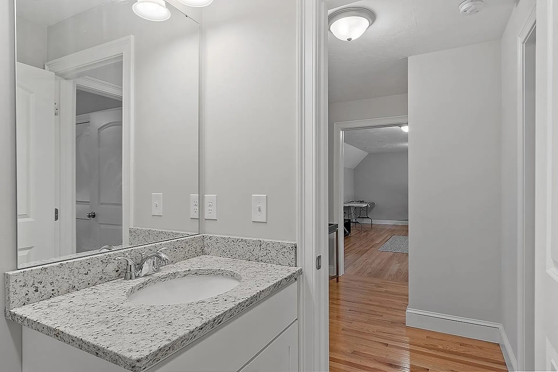 18 Chianti Drive Salem NH 03079