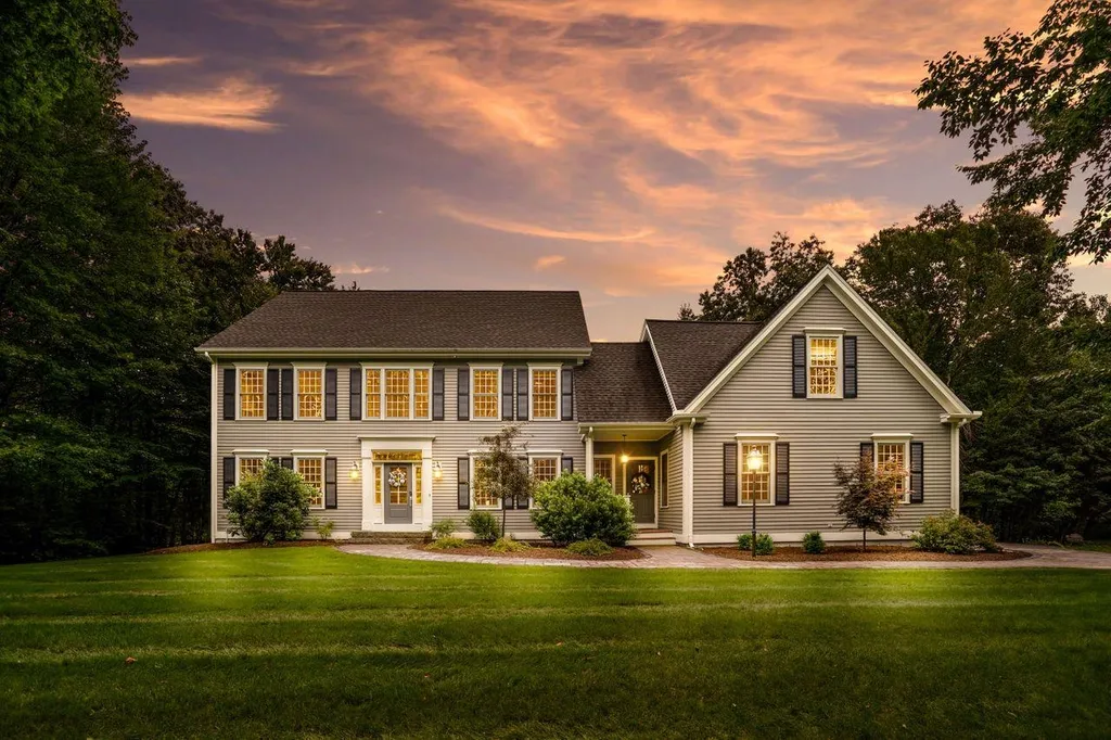 19 Spartan Drive Bedford NH 03110