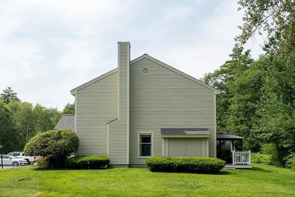 41 Woodland Green Estate Rochester NH 03868
