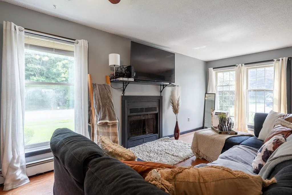 41 Woodland Green Estate Rochester NH 03868