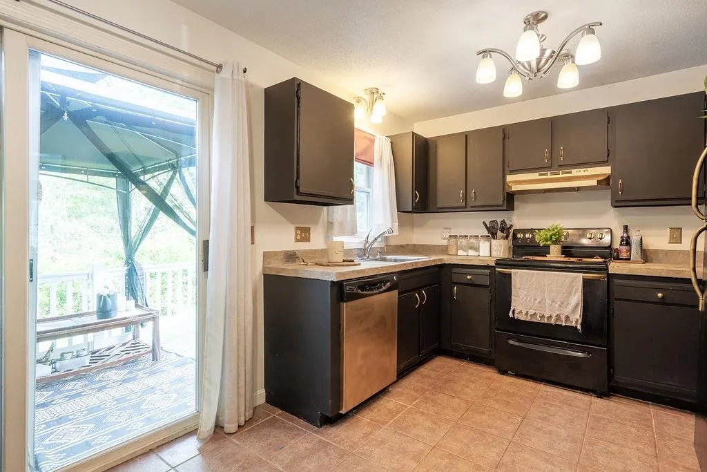 41 Woodland Green Estate Rochester NH 03868