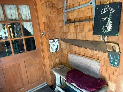 131 Old Stage Road Brookfield VT 05036