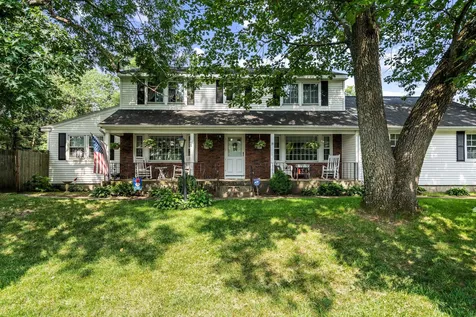 8 Pepperidge Drive Manchester NH 03103