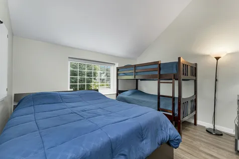 21 Golf View Laconia NH 03246