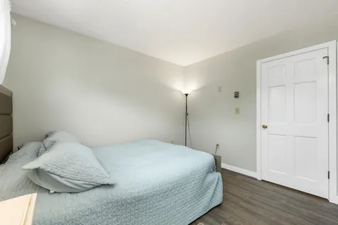 21 Golf View Laconia NH 03246
