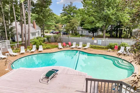 21 Golf View Laconia NH 03246