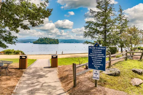 21 Golf View Laconia NH 03246
