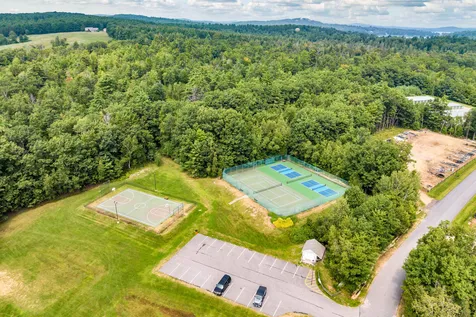 21 Golf View Laconia NH 03246