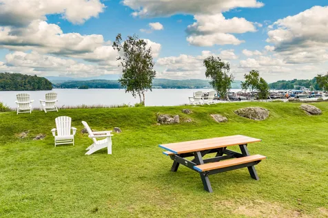 21 Golf View Laconia NH 03246