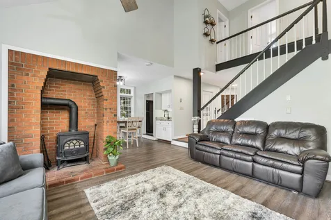 21 Golf View Laconia NH 03246