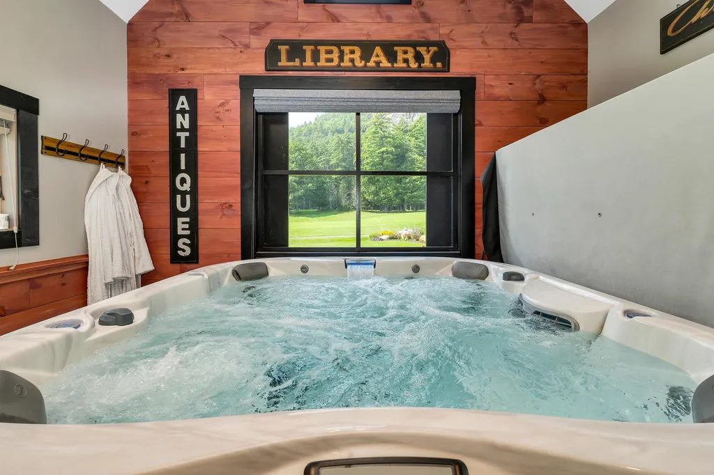 61 Fairway Drive Hales Location NH 03860