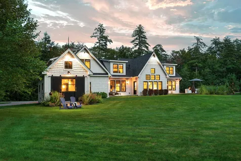 61 Fairway Drive Hales Location NH 03860