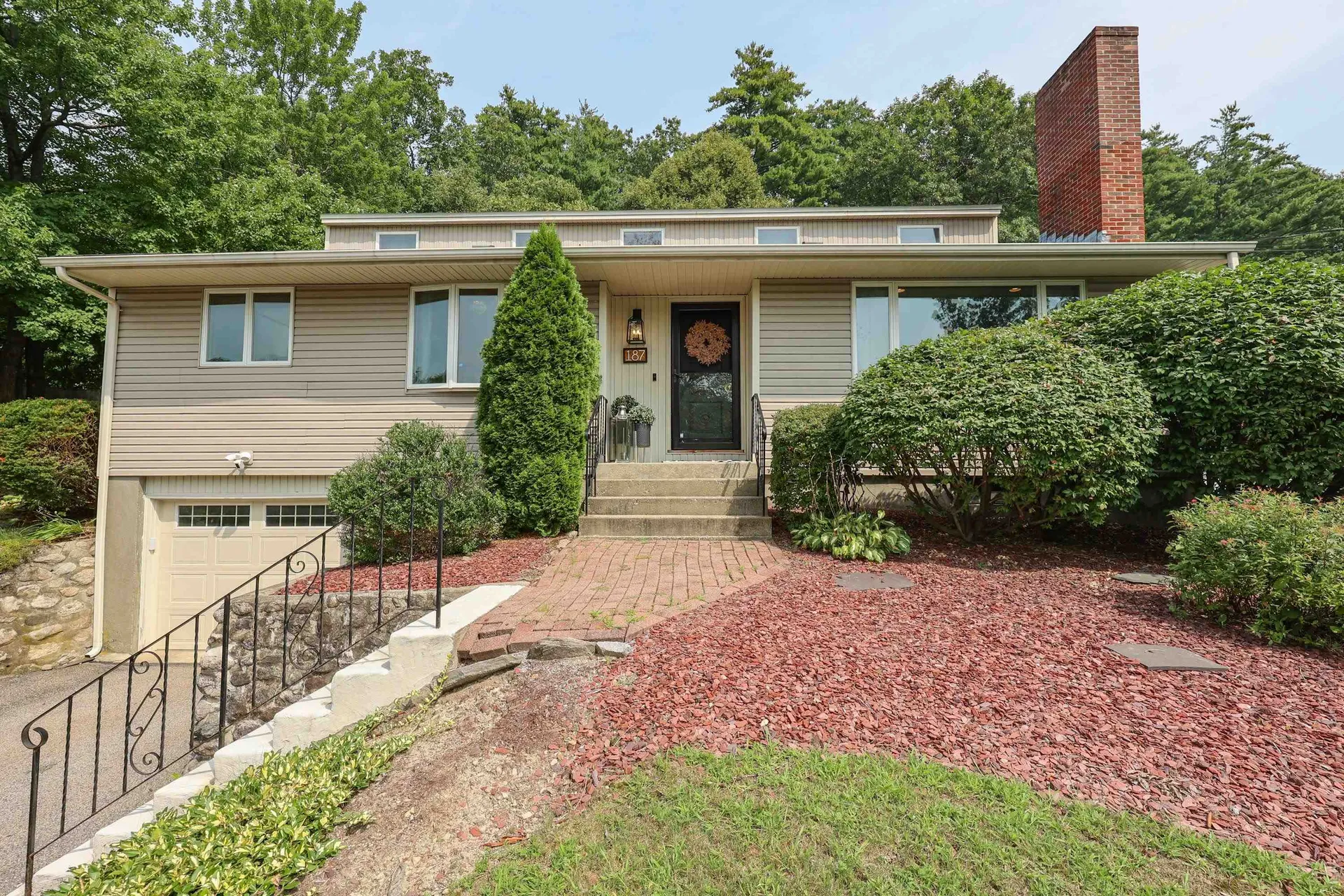 187 Pickering Street Manchester NH 03104