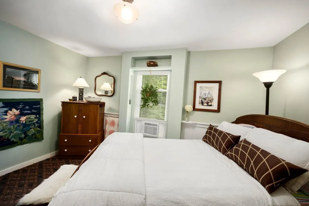 141 Huntress Street Manchester NH 03102