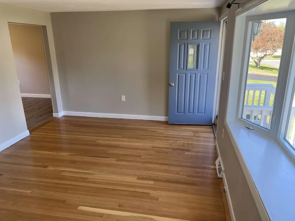 29 Henderson Circle Salem NH 03079