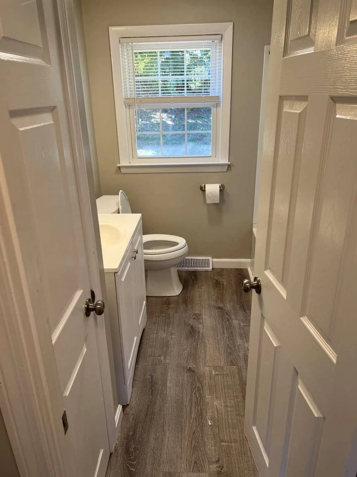 29 Henderson Circle Salem NH 03079
