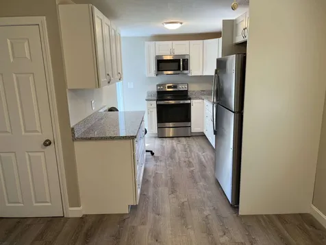 29 Henderson Circle Salem NH 03079