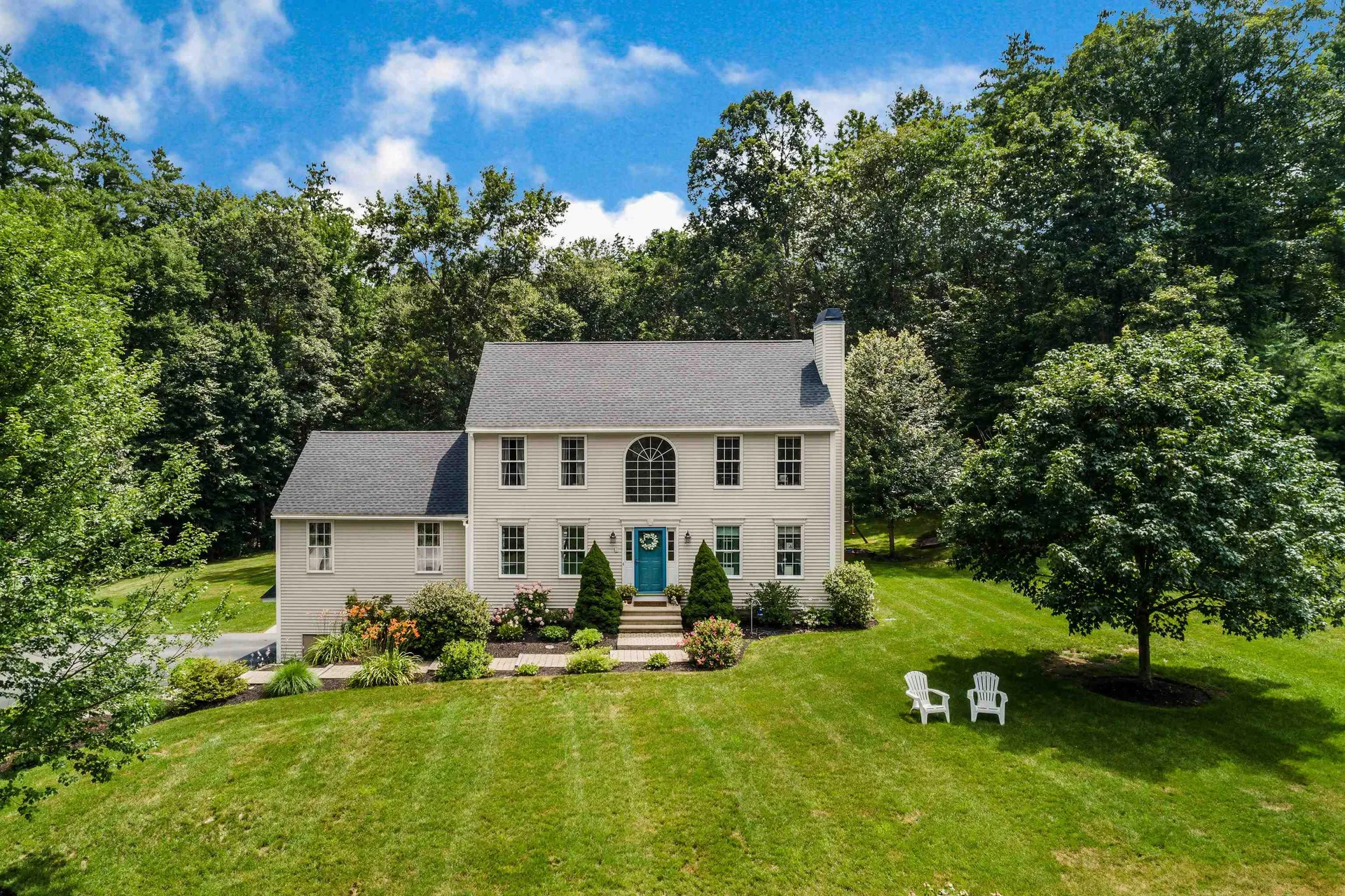 2 Chadsworth Court Merrimack NH 03054
