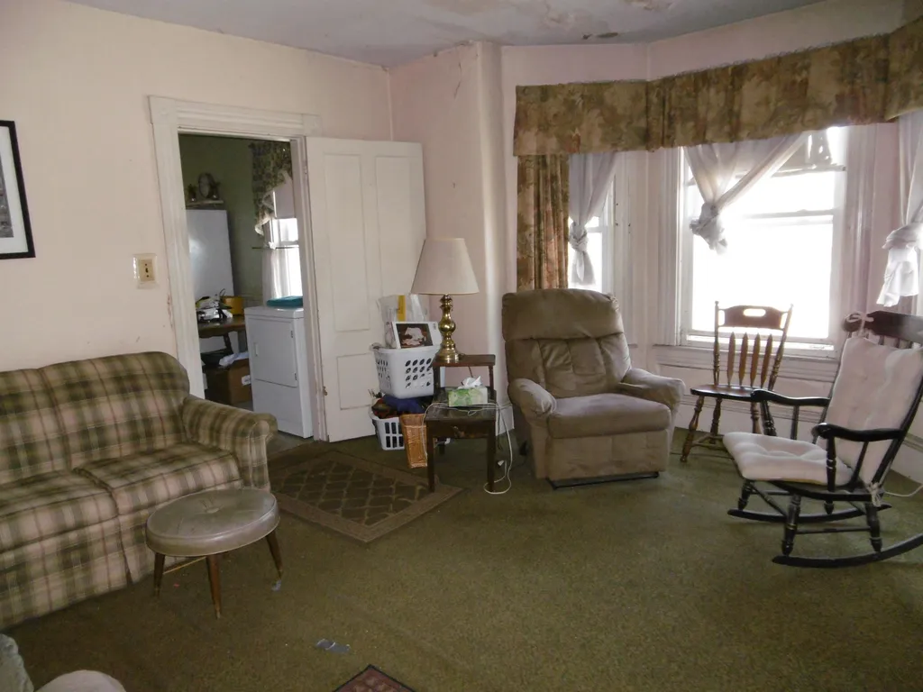 292 Grove Street Manchester NH 03103