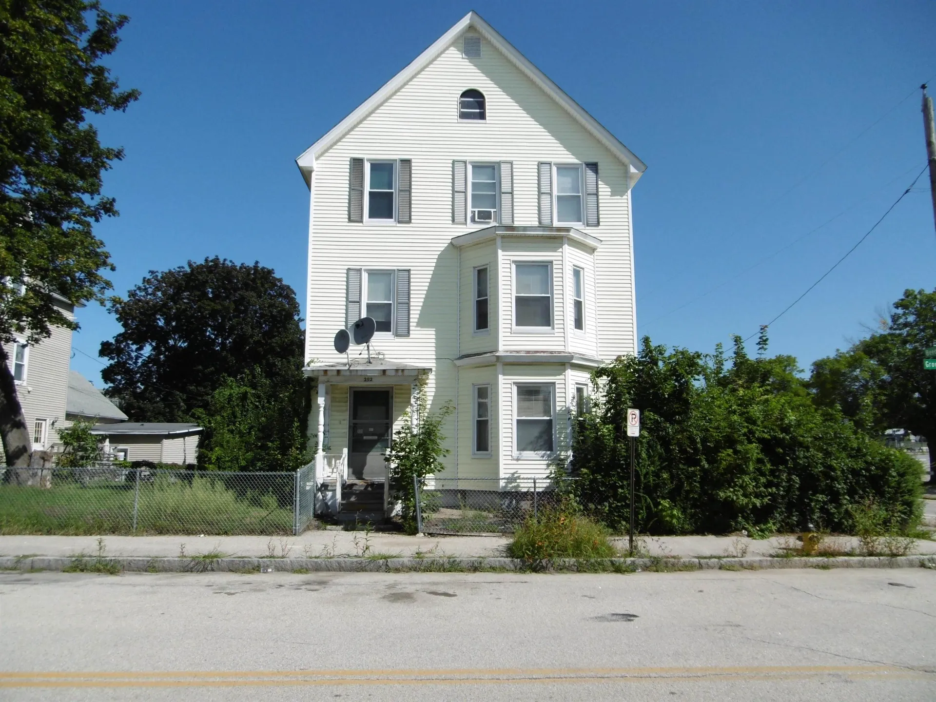 292 Grove Street Manchester NH 03103