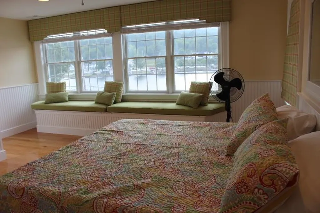 56 East Side Drive Alton NH 03810