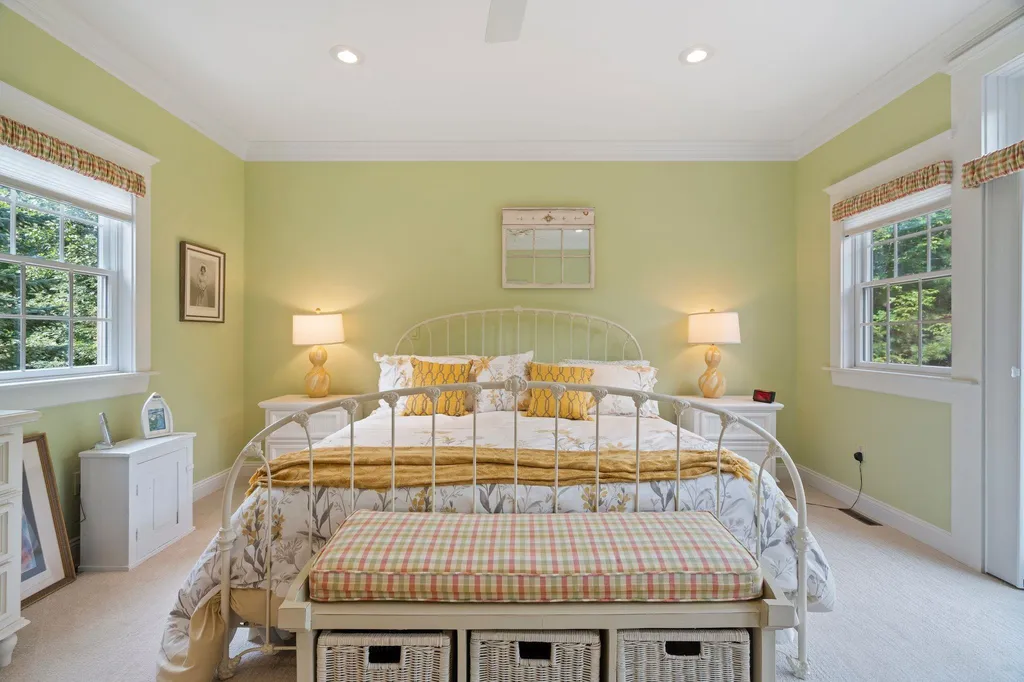 45 Snow Lane New London NH 03257
