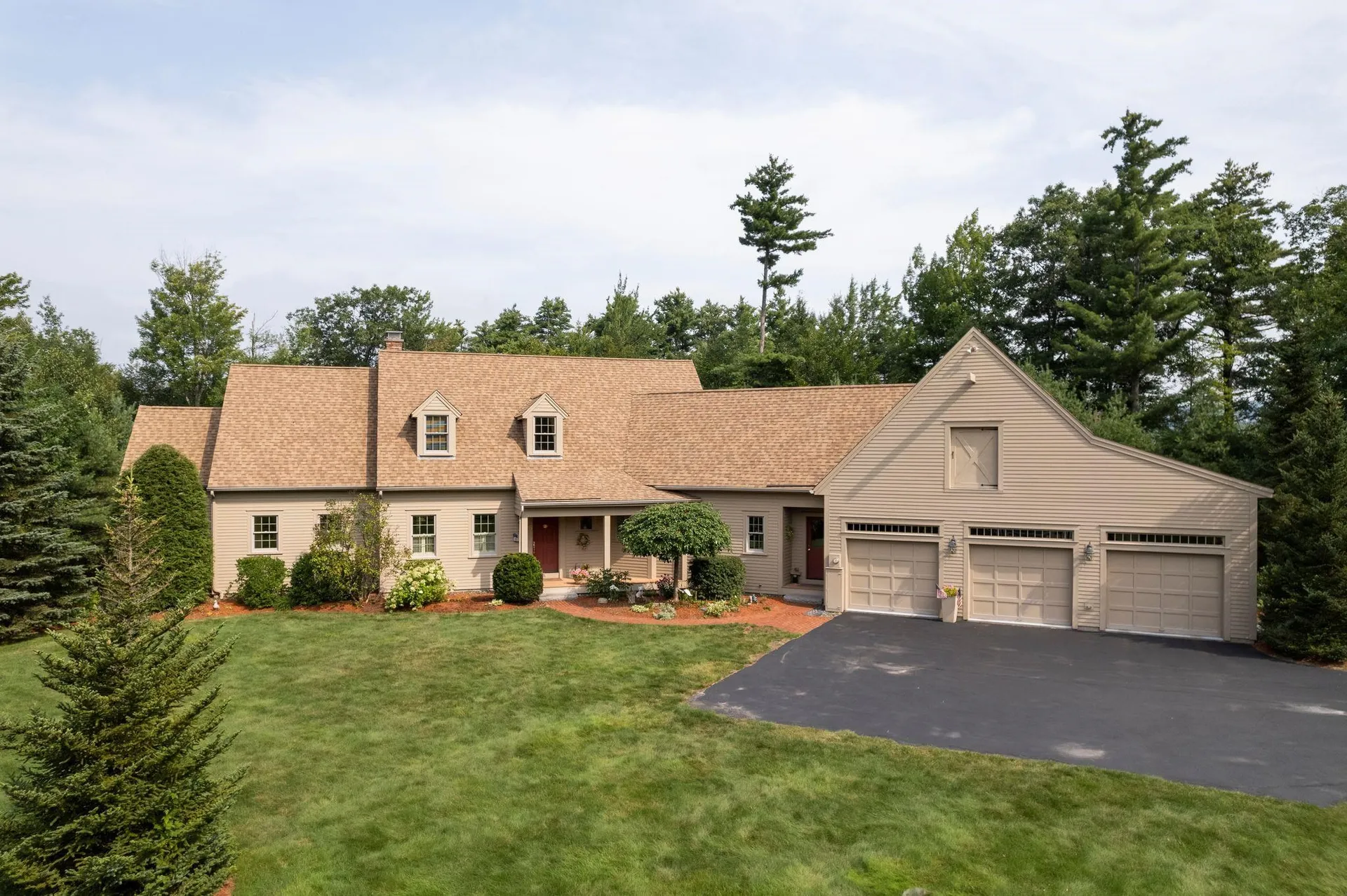 45 Snow Lane New London NH 03257