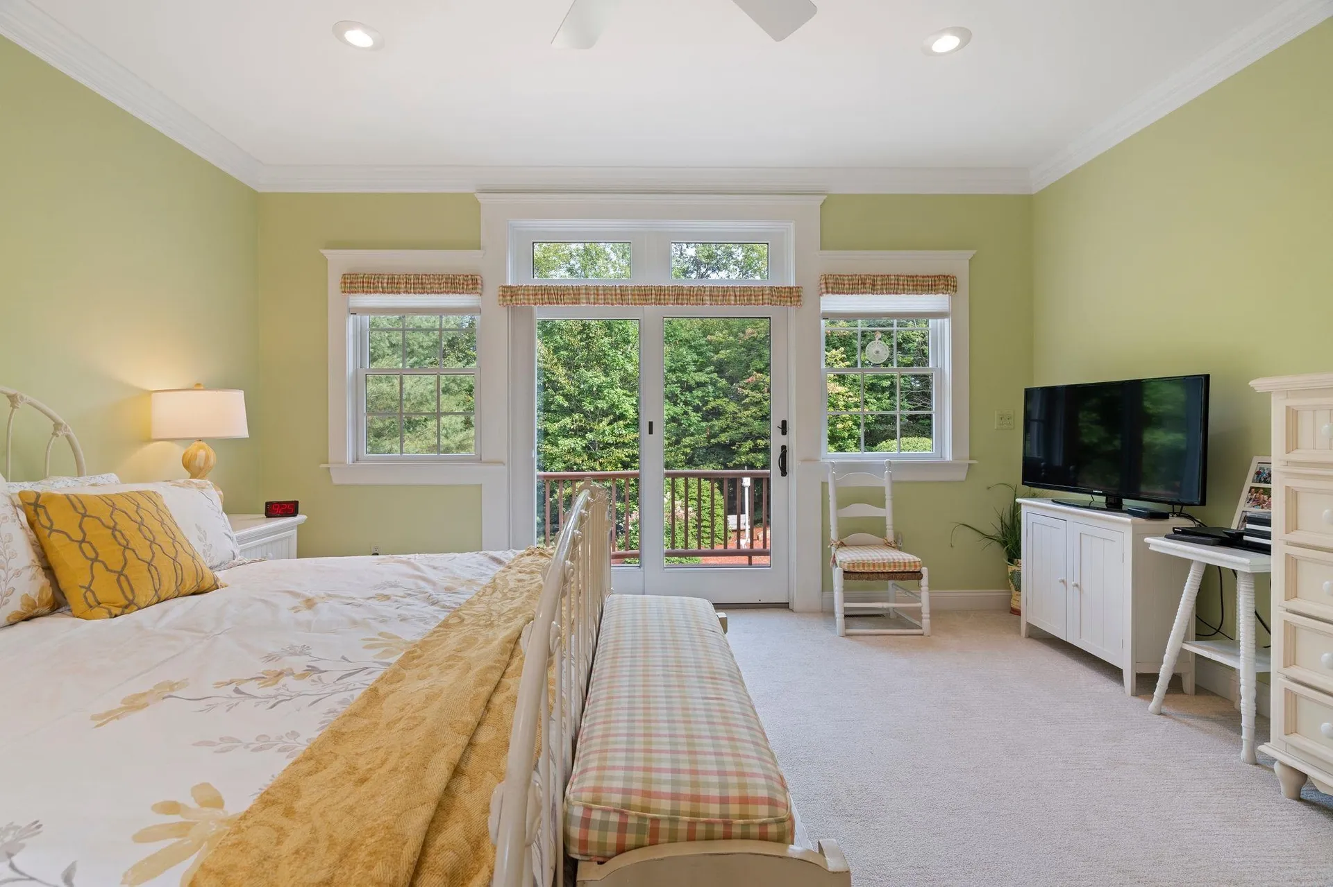 45 Snow Lane New London NH 03257