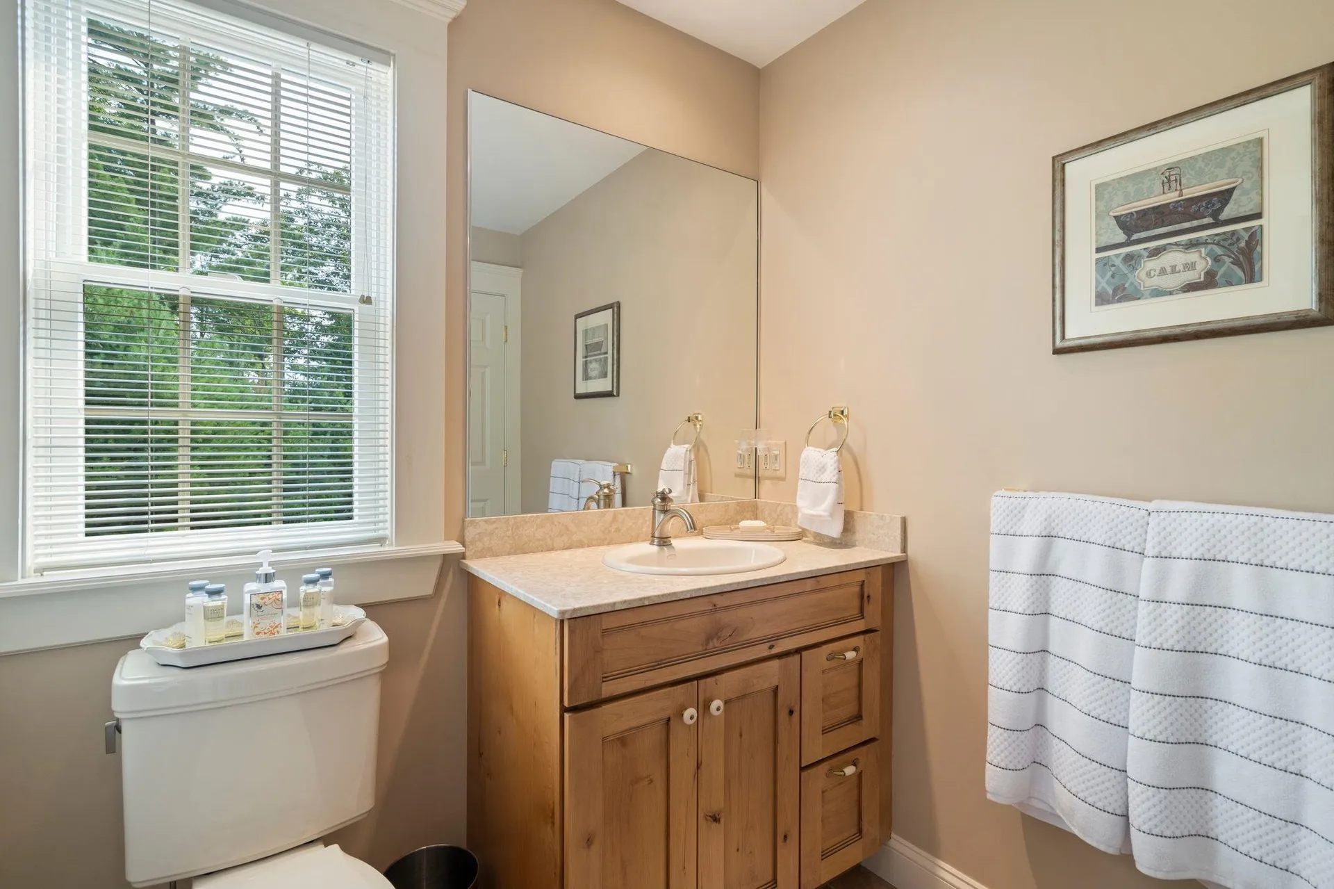 45 Snow Lane New London NH 03257