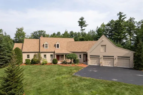 45 Snow Lane New London NH 03257