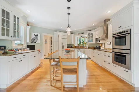 45 Snow Lane New London NH 03257