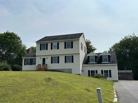 14 Hamel Farm Drive Newmarket NH 03857-2190