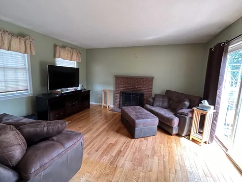 14 Hamel Farm Drive Newmarket NH 03857-2190