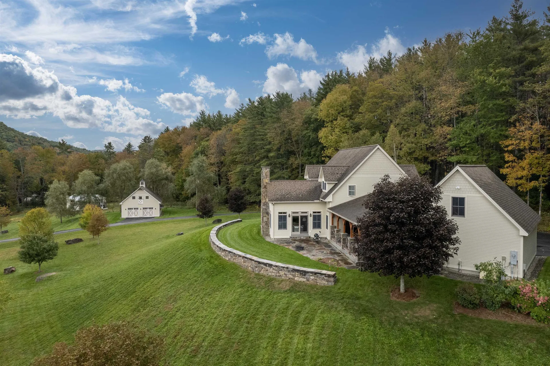587 College Hill Road Woodstock VT 05091