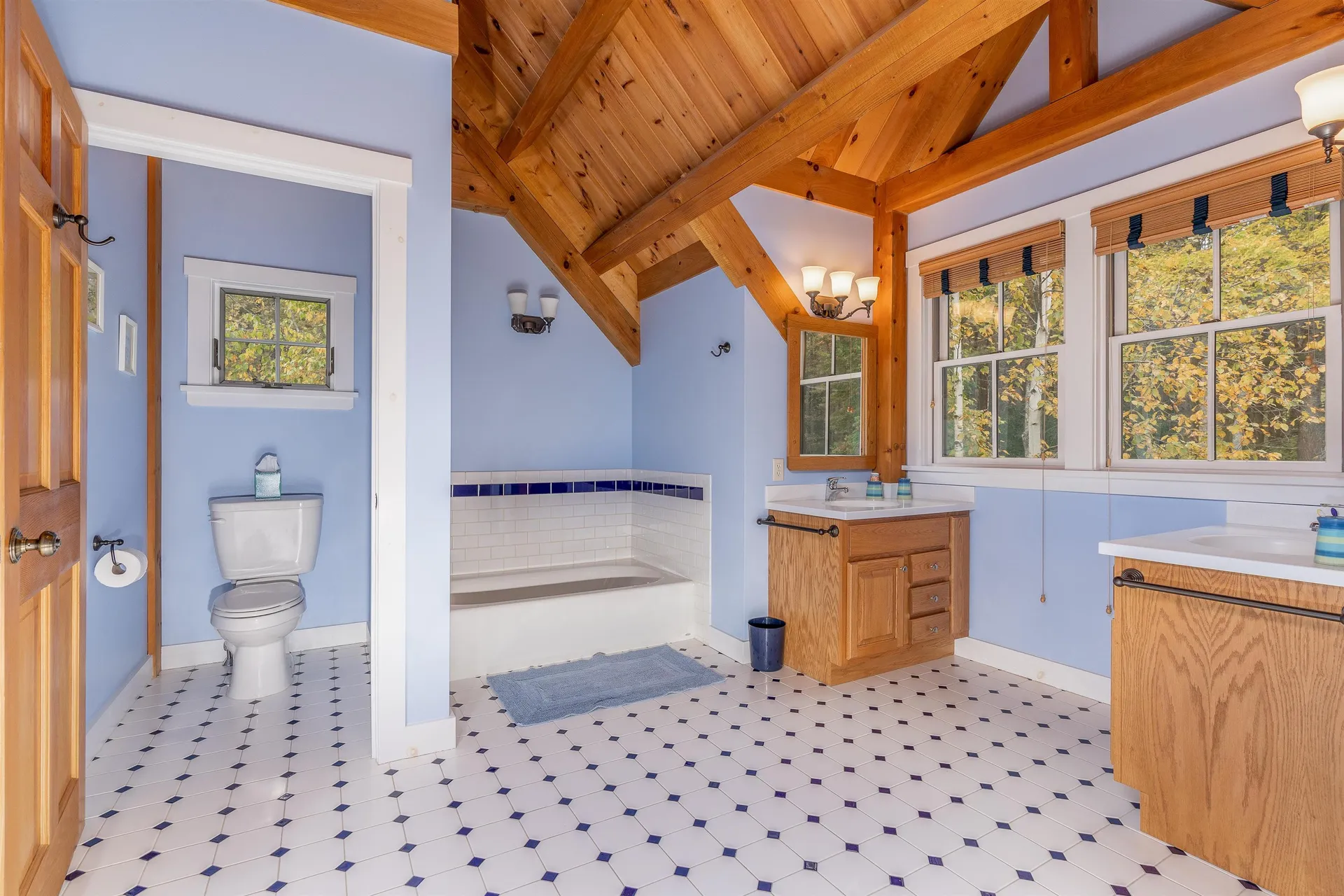 587 College Hill Road Woodstock VT 05091