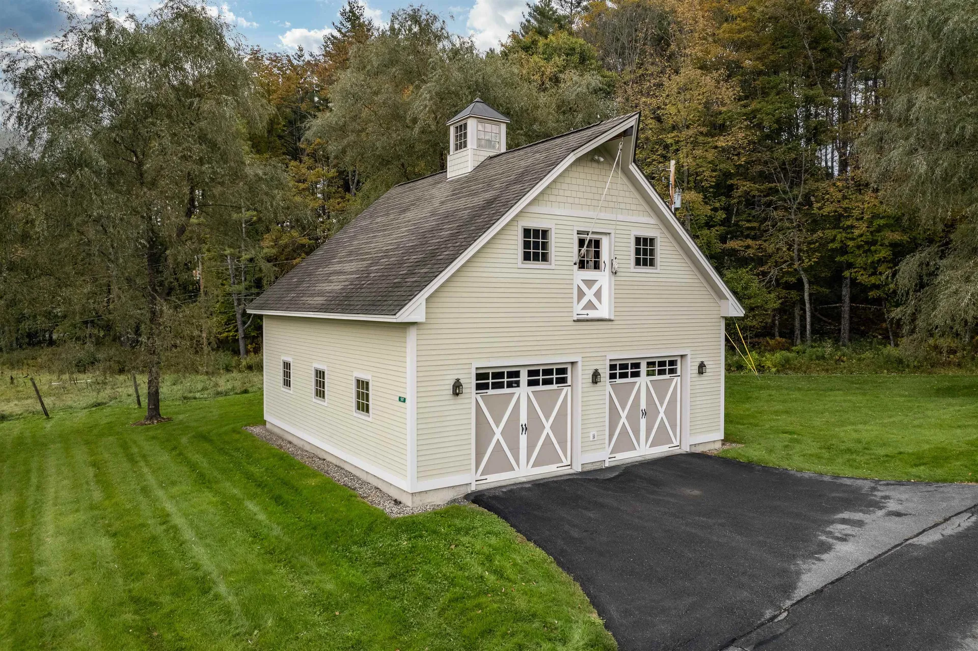 587 College Hill Road Woodstock VT 05091