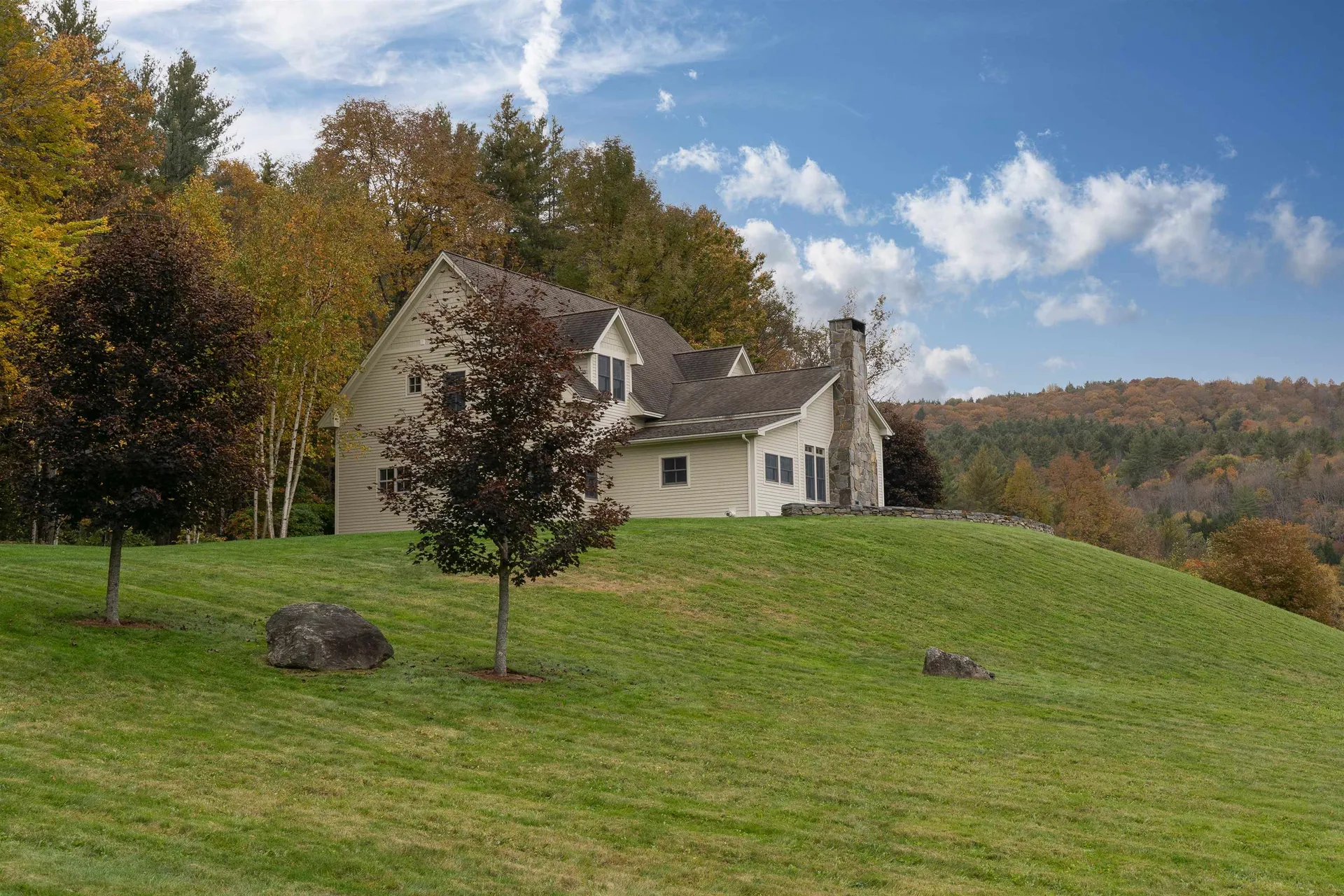 587 College Hill Road Woodstock VT 05091