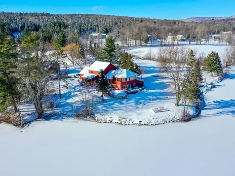 3464 Lake Road Newport Town VT 05857