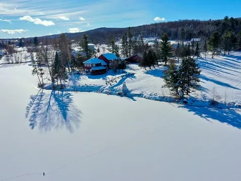 3464 Lake Road Newport Town VT 05857