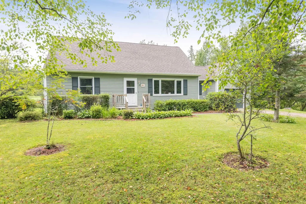 14 Roaring Brook Underhill VT 05489
